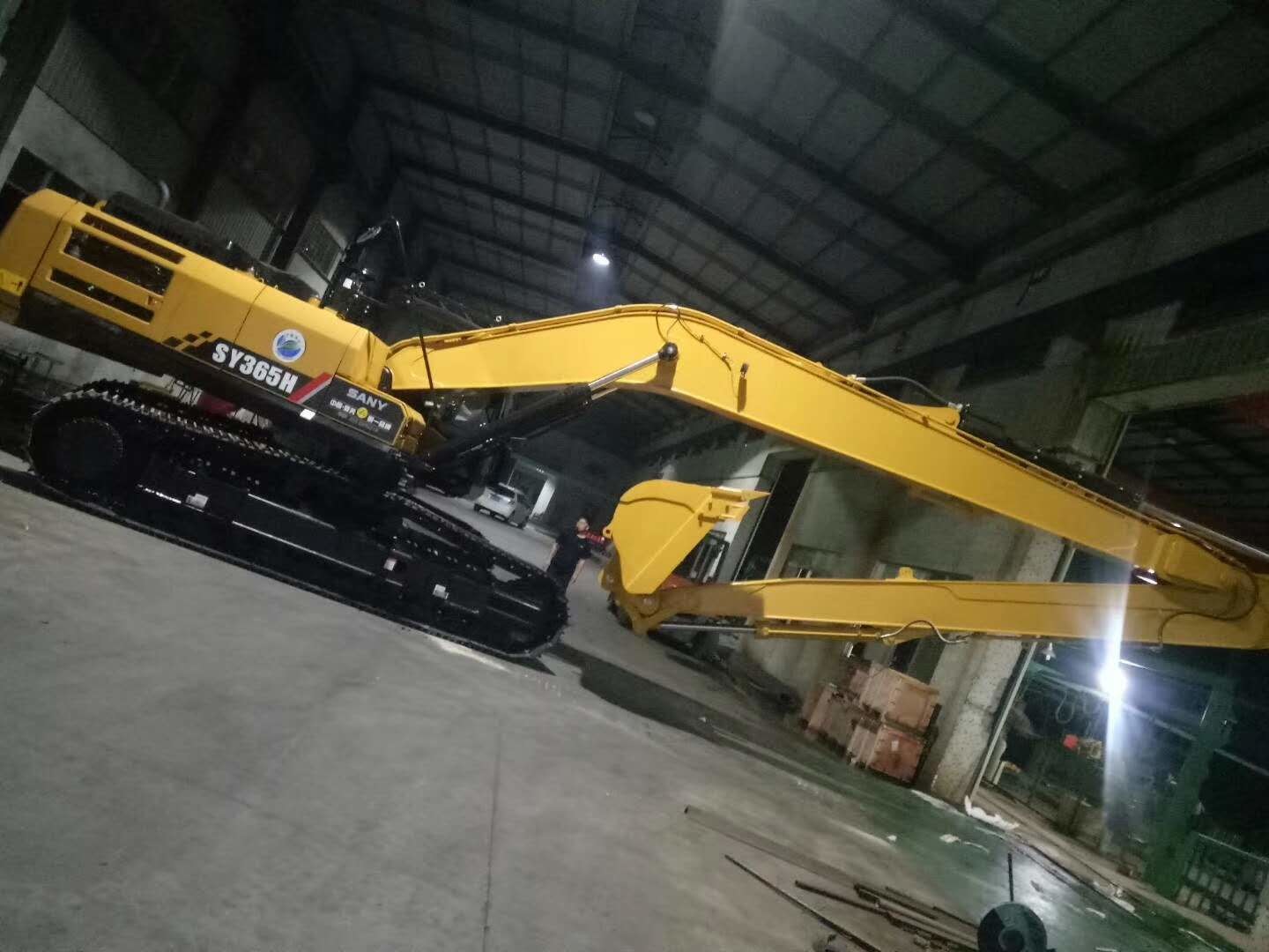 Sany 365 Long Reach Excavator Booms And Stick 30m Digging Long Distance Operation