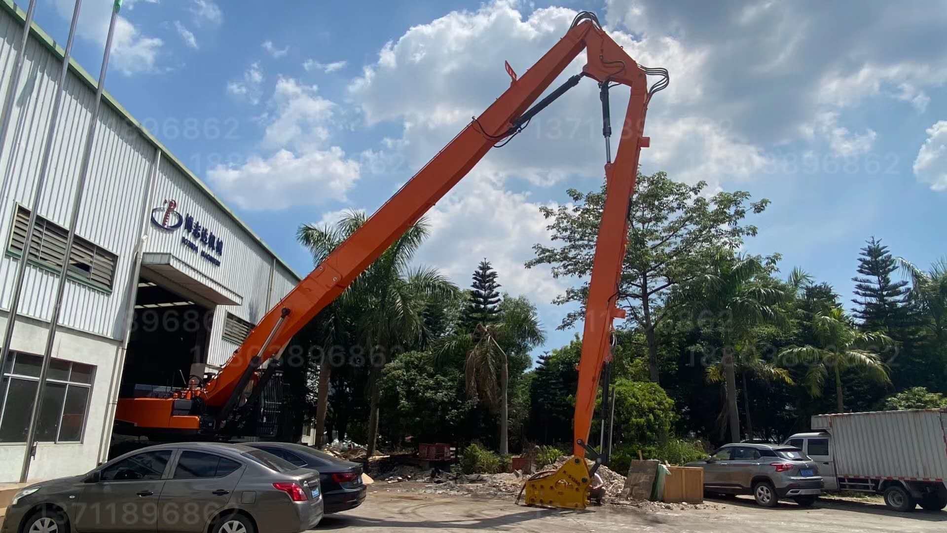 Doosan DX500 excavator 30m high reach demolition arm with Q690 steel material for building demolish and removal