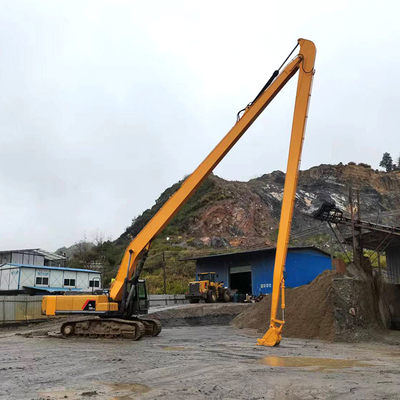 Sandblasting 20 Meters Long Reach Excavator Booms For CAT Hitachi