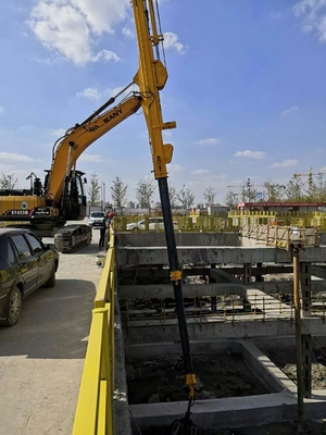High-effective excavator telescopic boom long reach boom excavator for digging deeper telescopic boom excavator clamshel