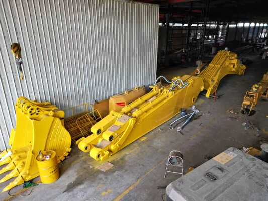 Excavator Long Reach Boom and Arm Extended Boom Arm in 15m 16m 17m 18m Sizes for Construction Machinery Parts